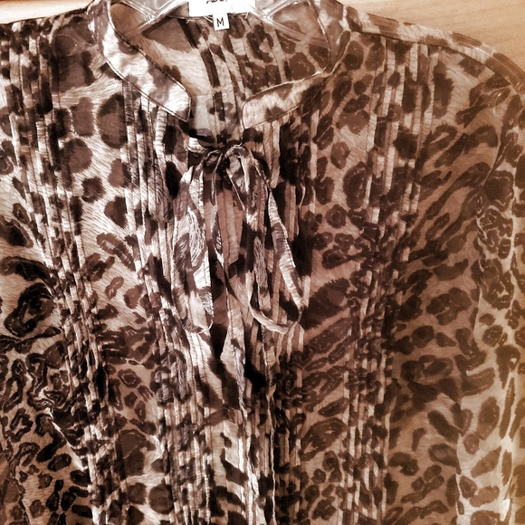 Adore Boutique oversized long bell sleeve animal print keyhole tie neckline top - Picture 3 of 5